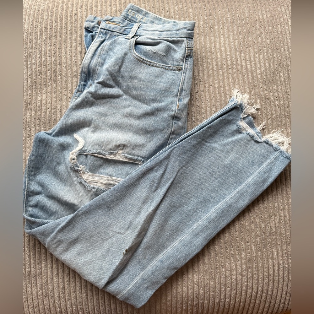 American Eagle Outfitters Light Blue Distressed Jeans